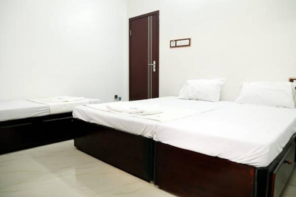 Mary Meridien Lodge Coimbatore Exteriör bild